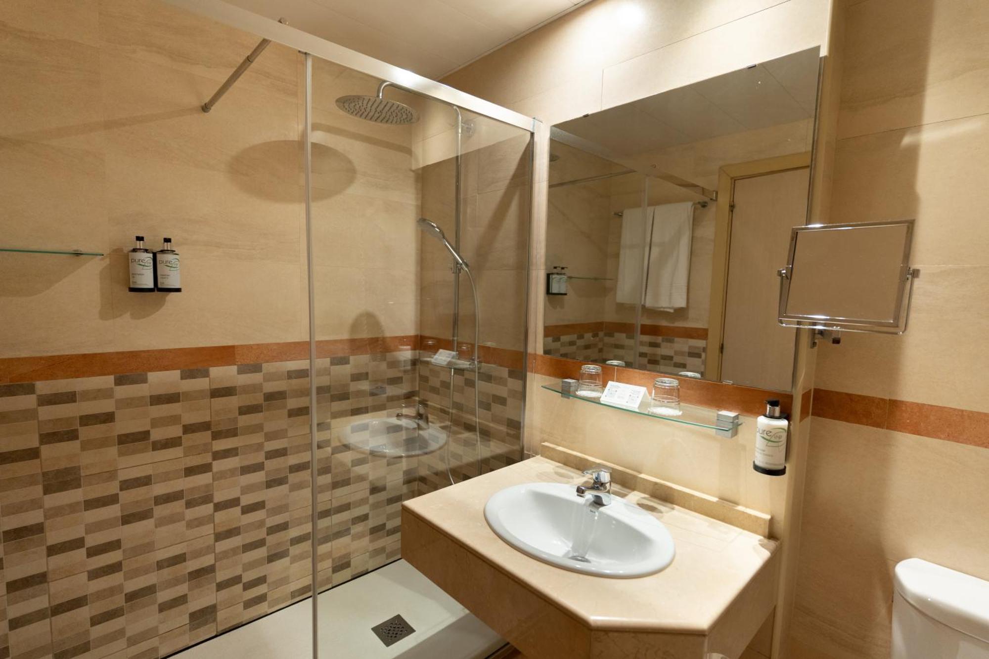 Sunotel Central Hotel