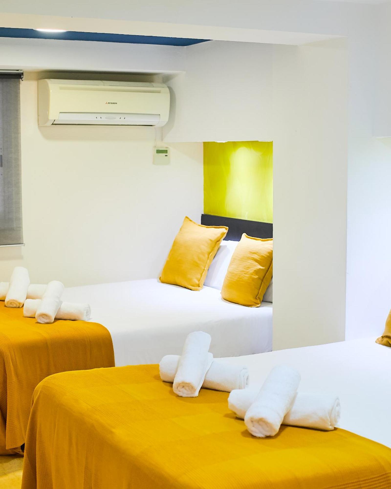 Sun & Moon Hostel Barcelona