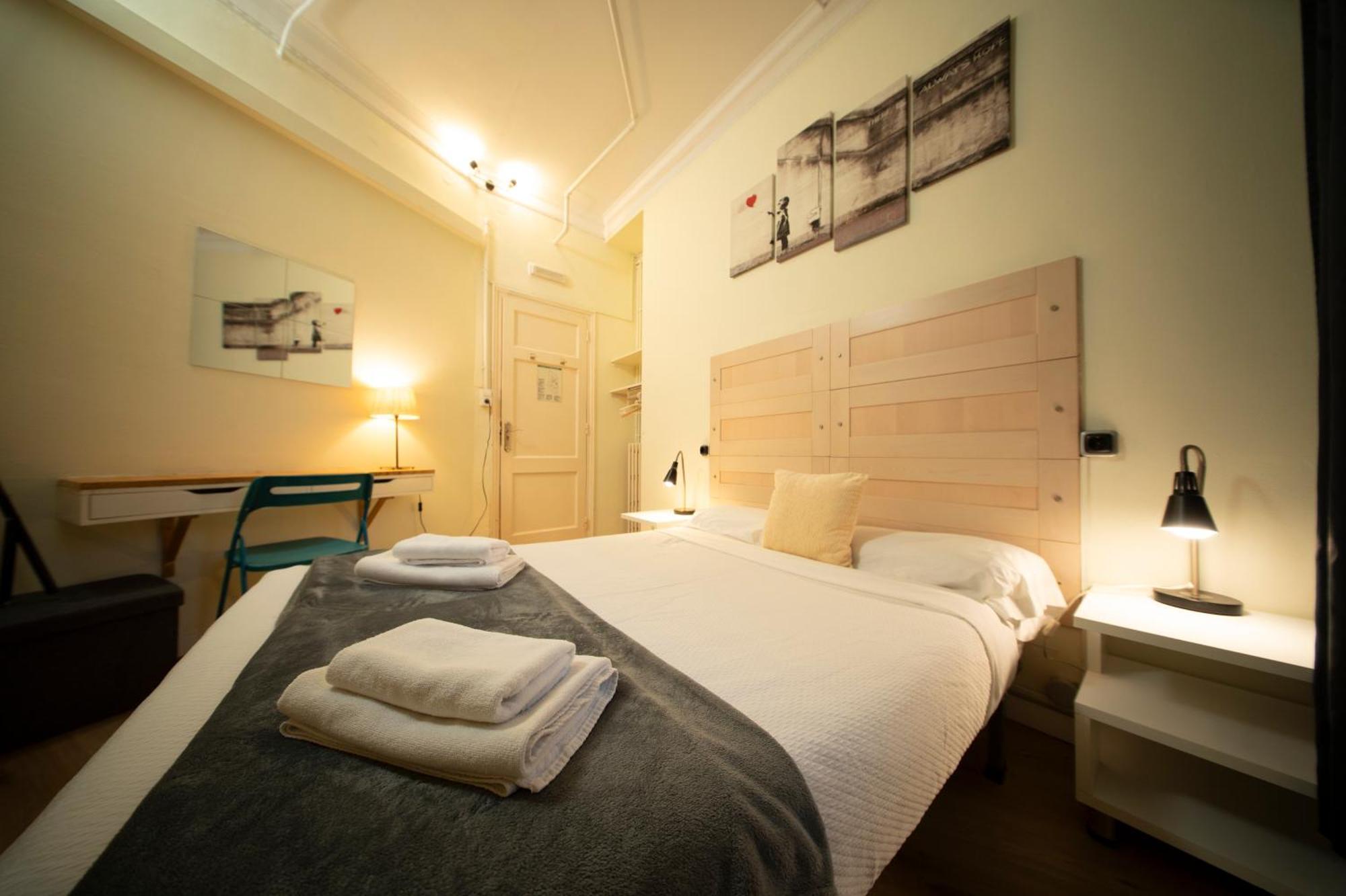 Wow Hostel *