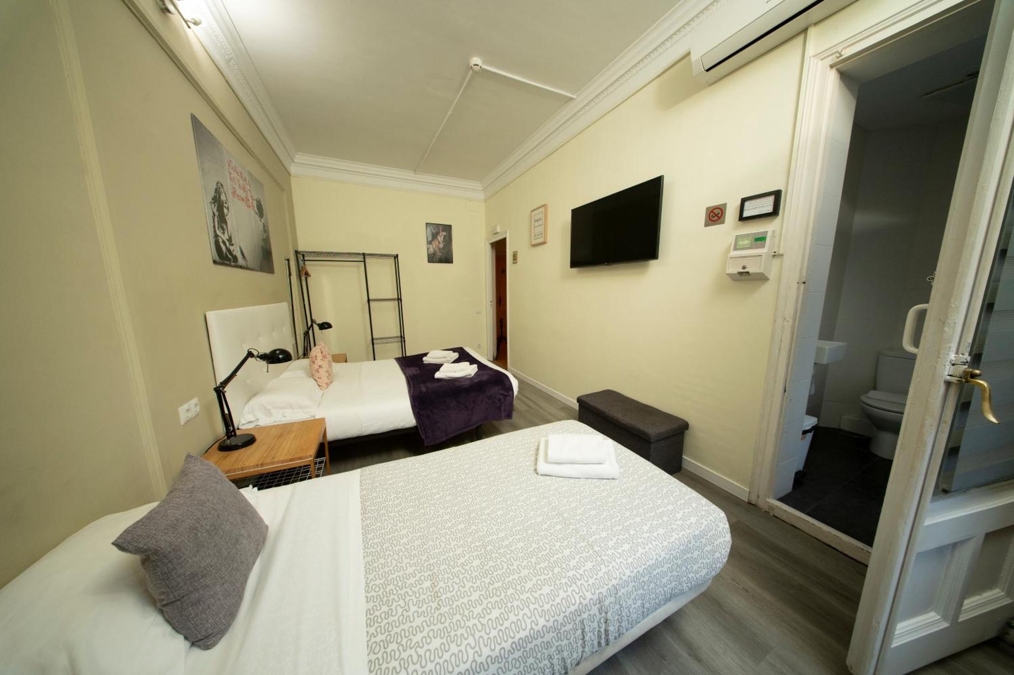 Wow Hostel