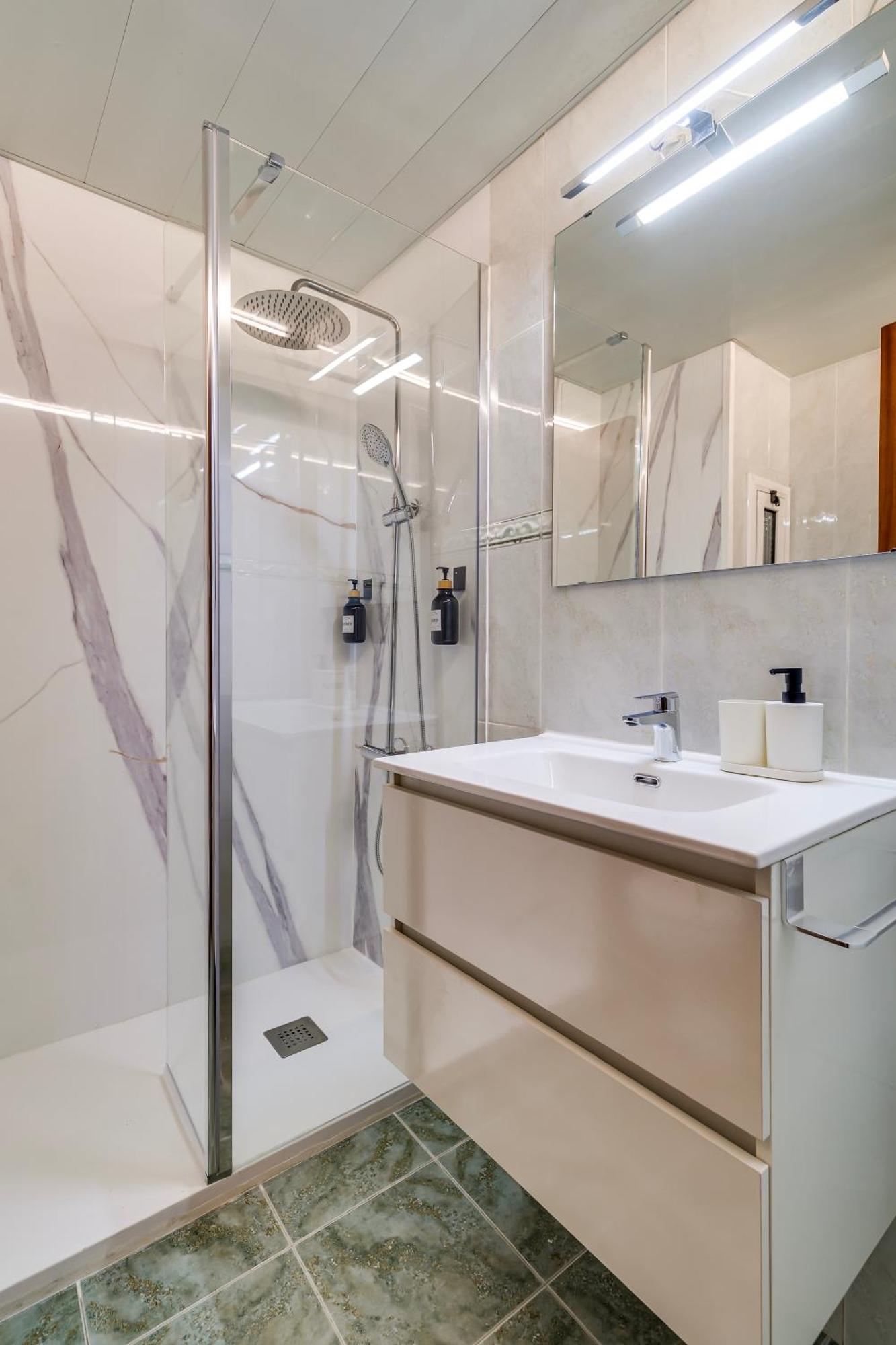 Appartement Spacious 4 Bedroom Fira Bcn & Camp Nou Barcelona