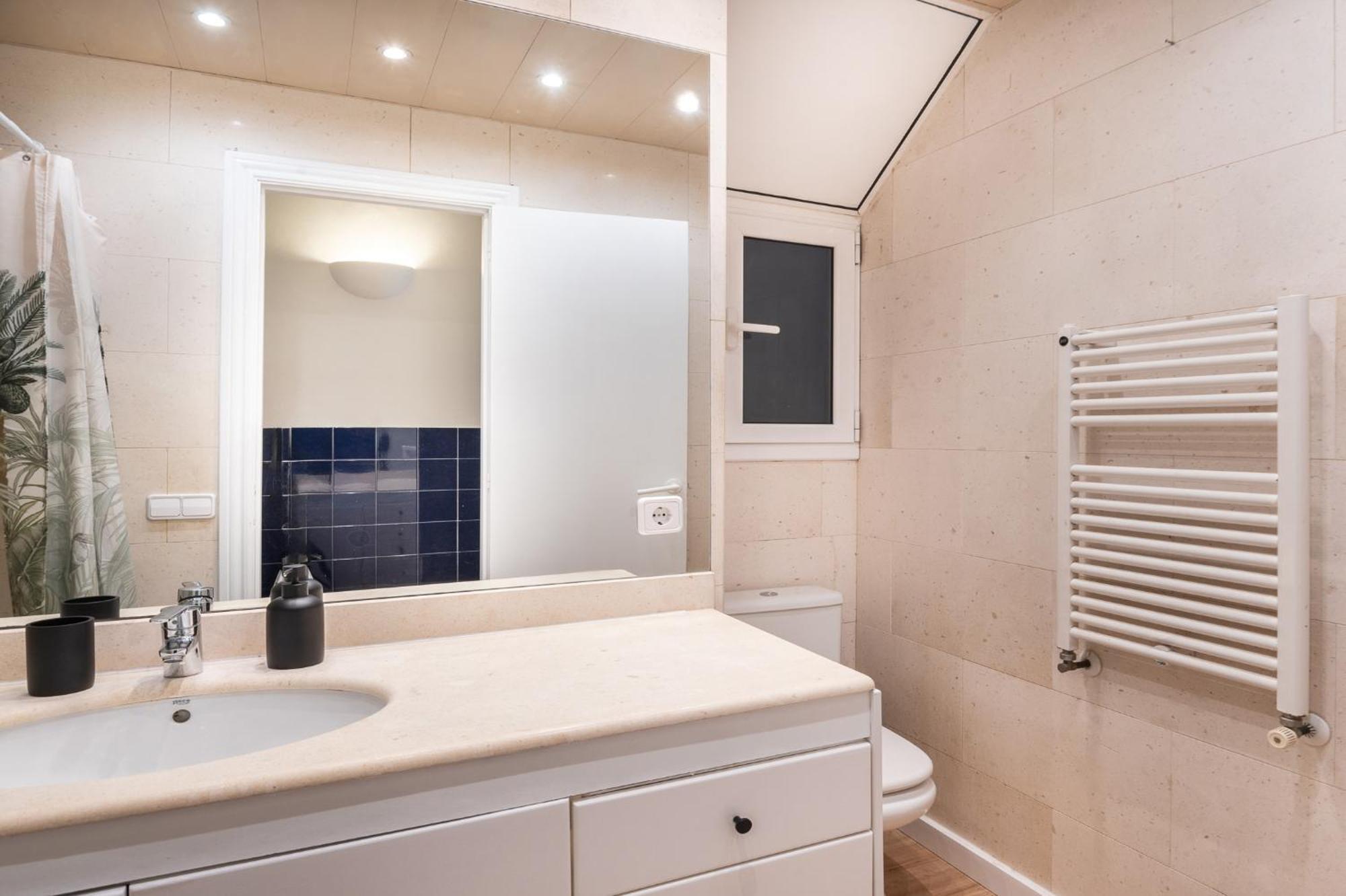 Apartment Spacious And Comfortable In The Center Barcelona