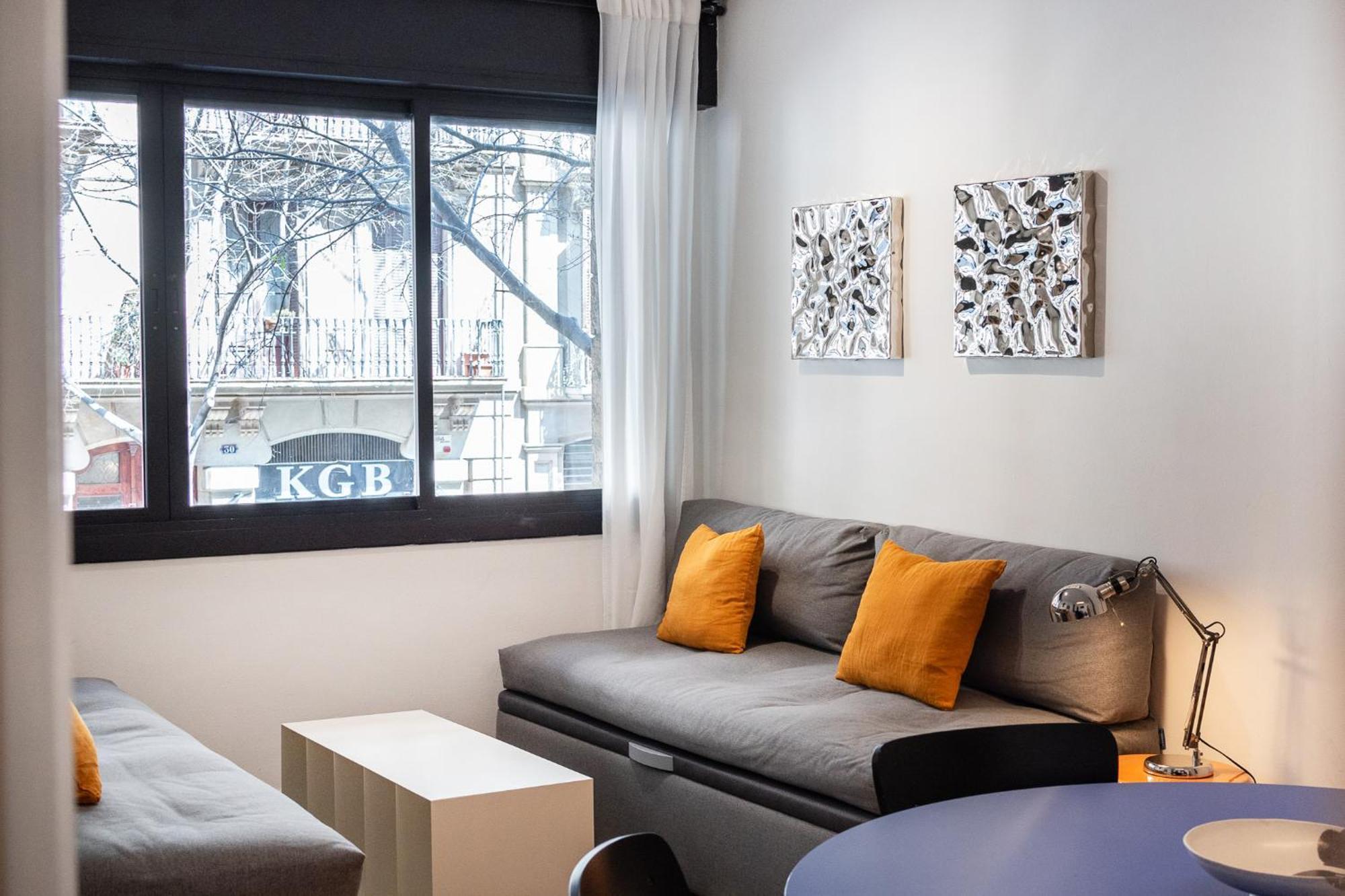 Spacious And Comfortable In The Center *