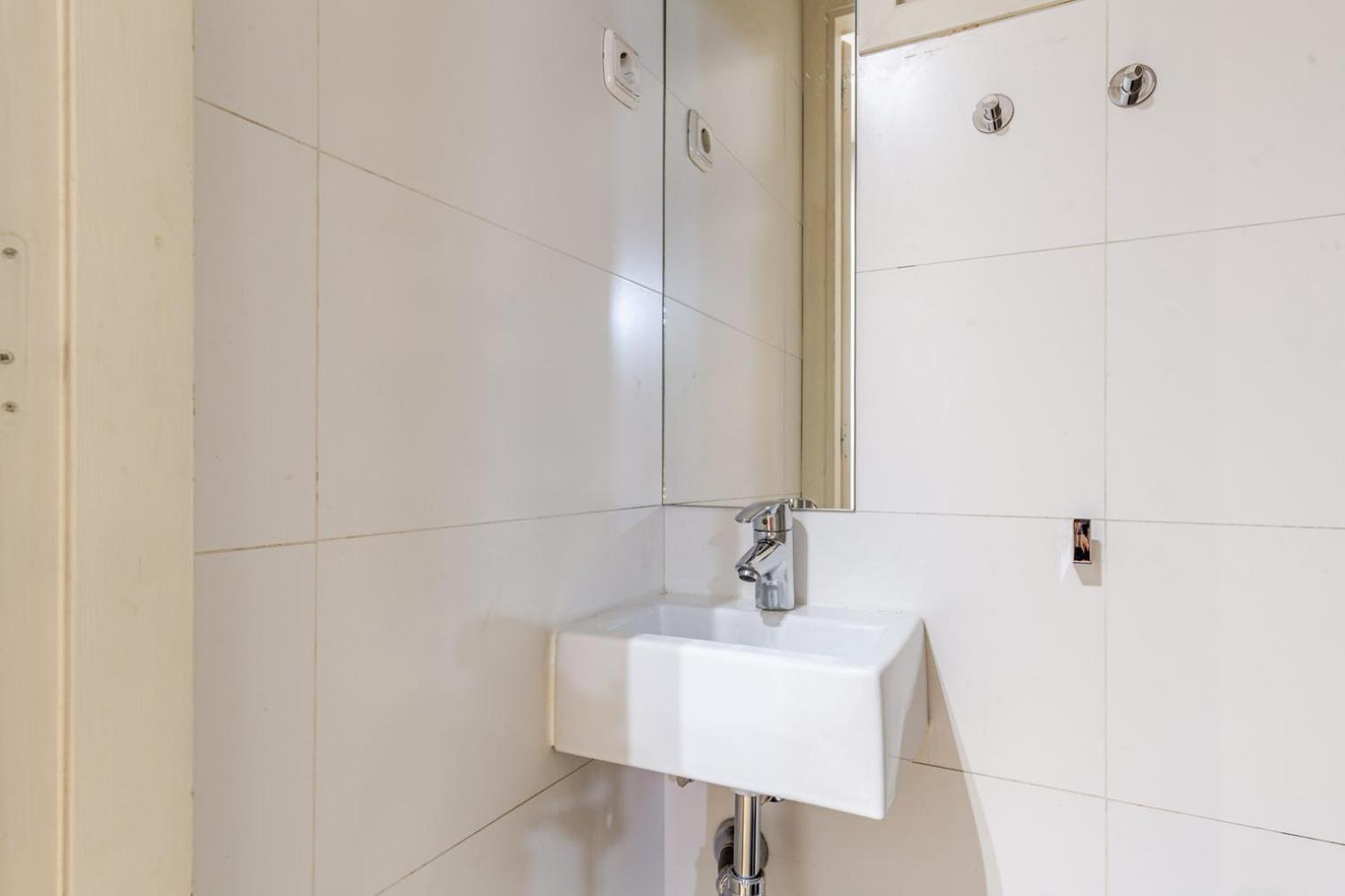 Blueground Galvany Doorman Ac Near Park Bcn-178 Appartement