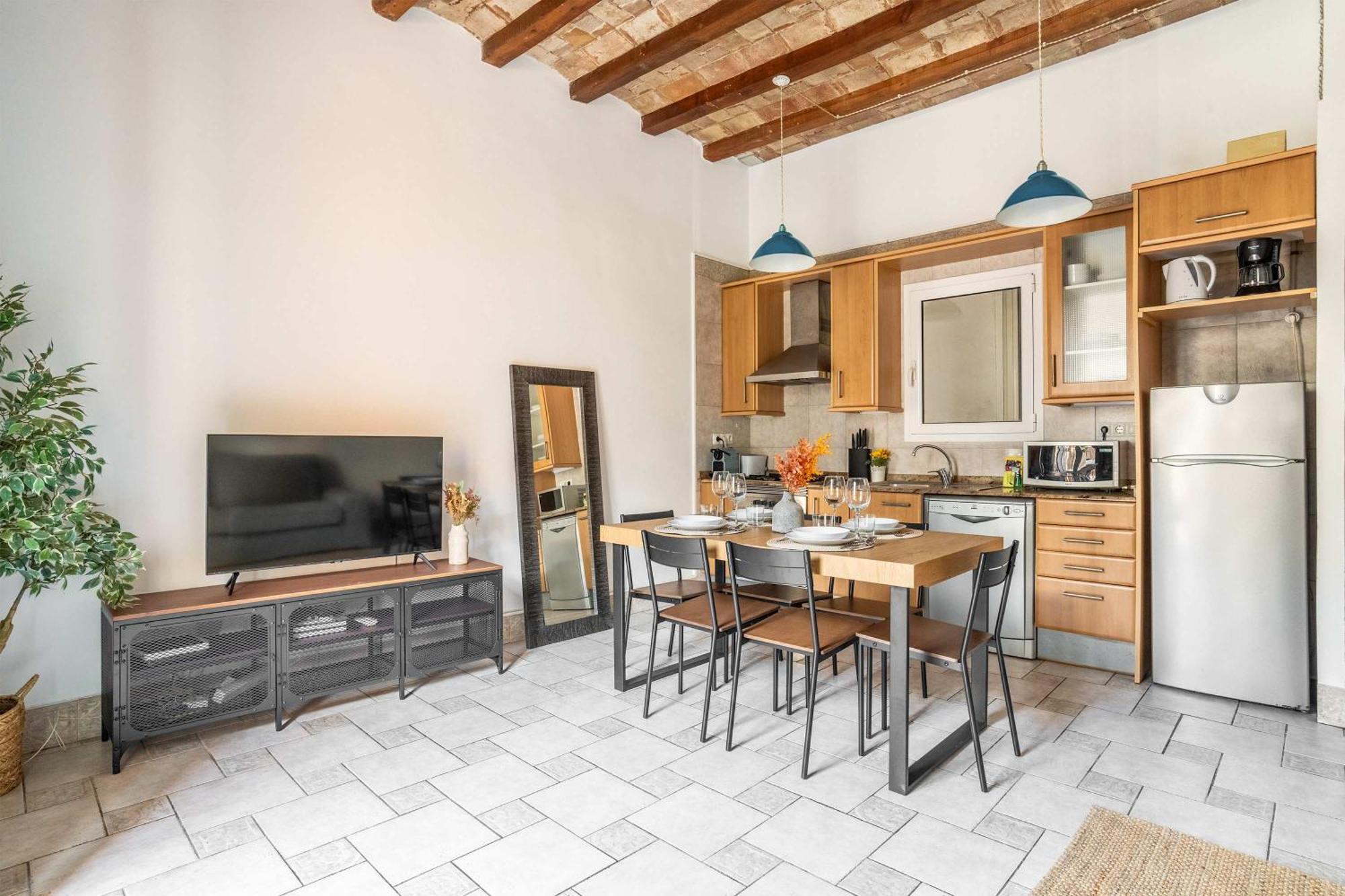 Historic With Private Terrace In Example Barcelona