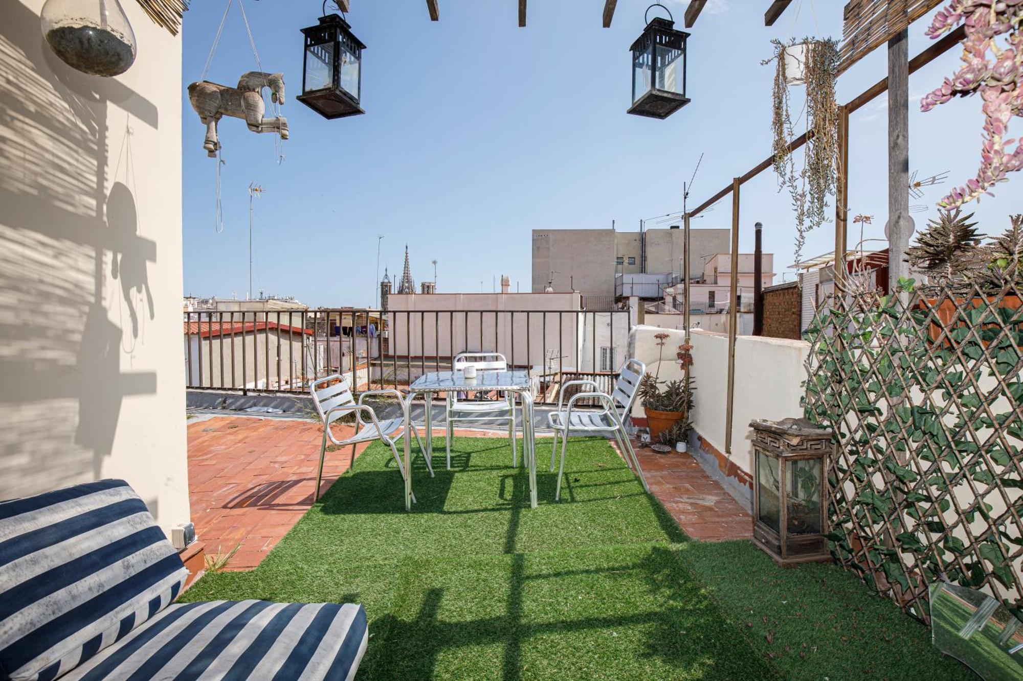 Appartement Luminous Floor With Terrace Barcelona