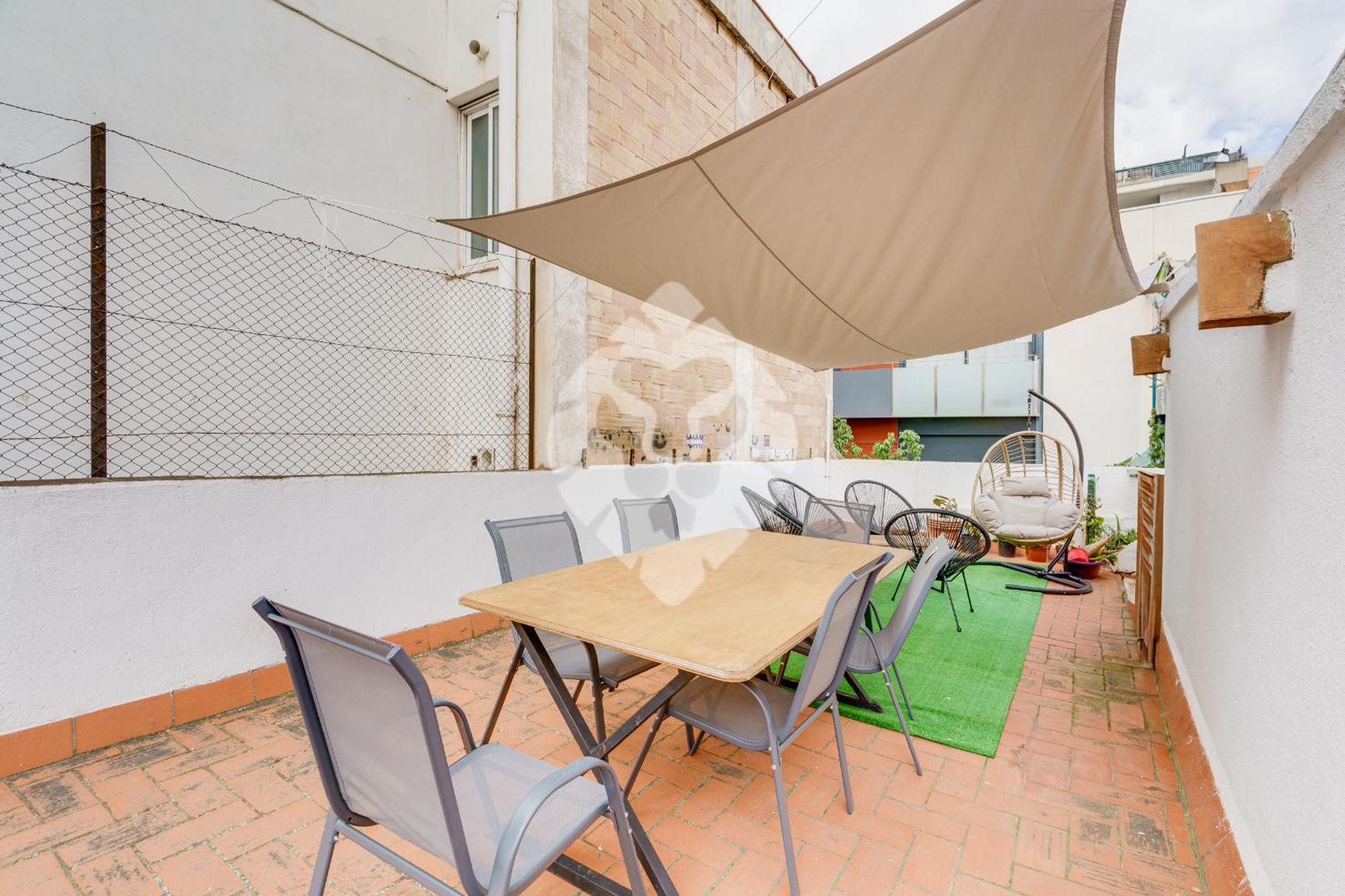 Apartamento Piso Ideal Con 3 3 Banos Y Terraza *