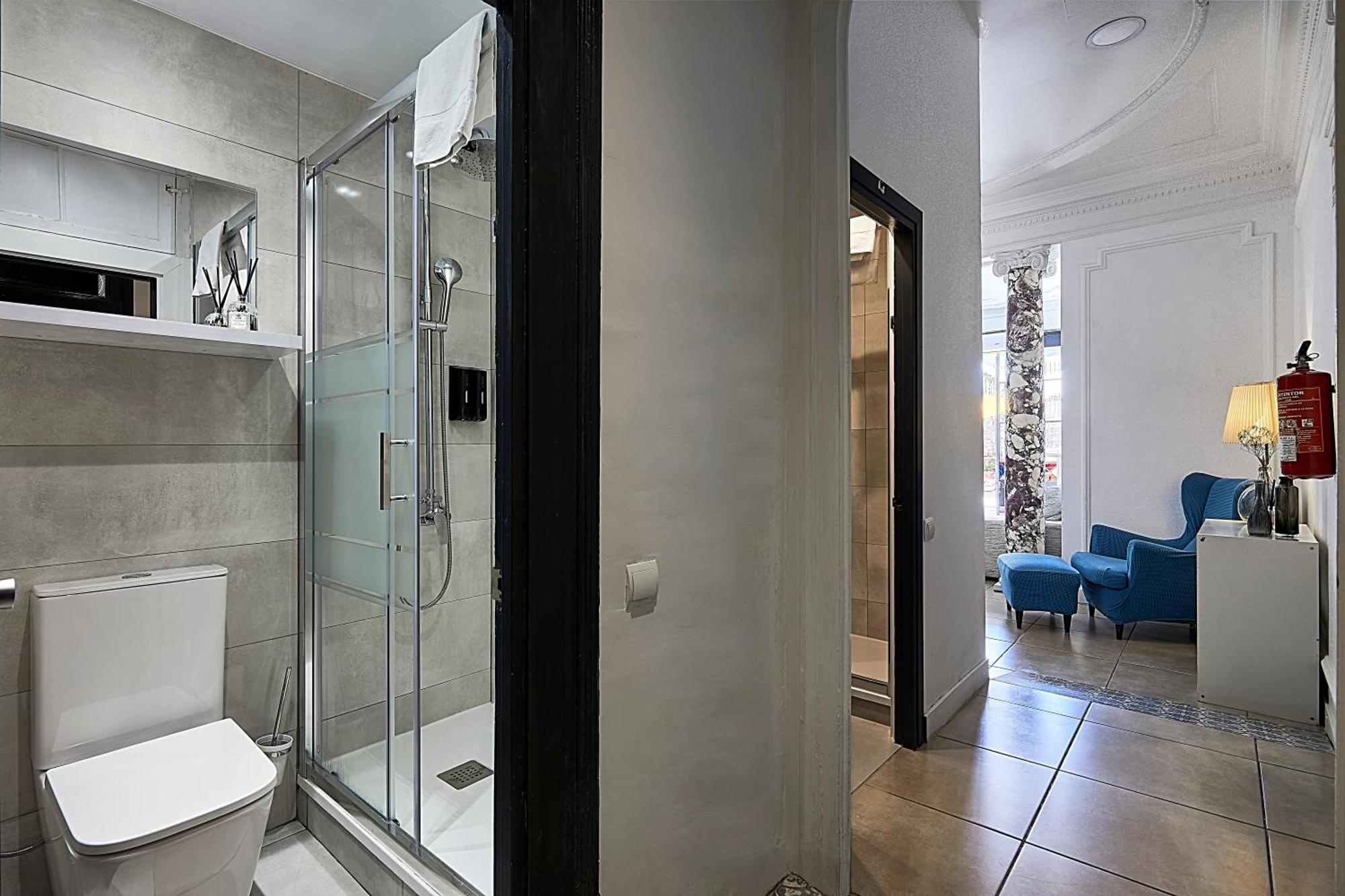 Ella Gran Via Guest house Barcelona