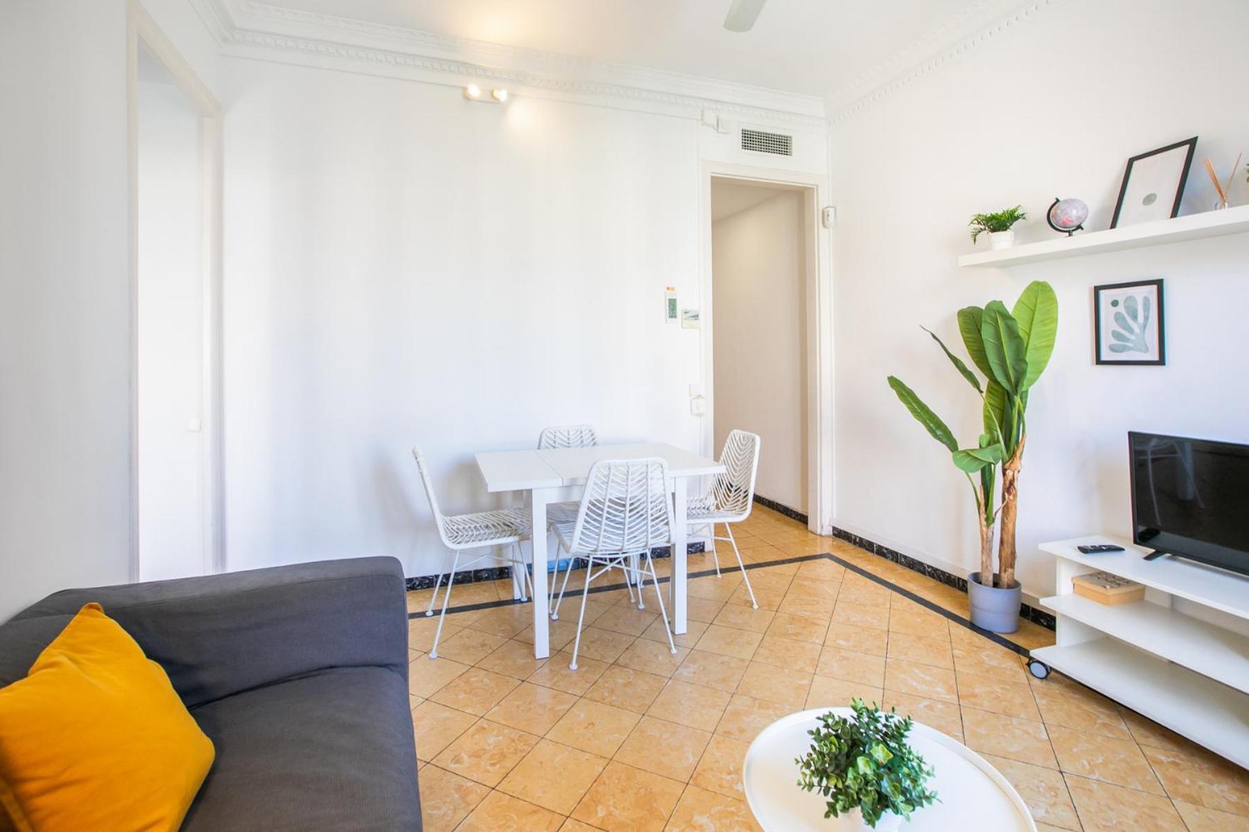 31Par1110 - Mediterranean Style Apartment Appartement
