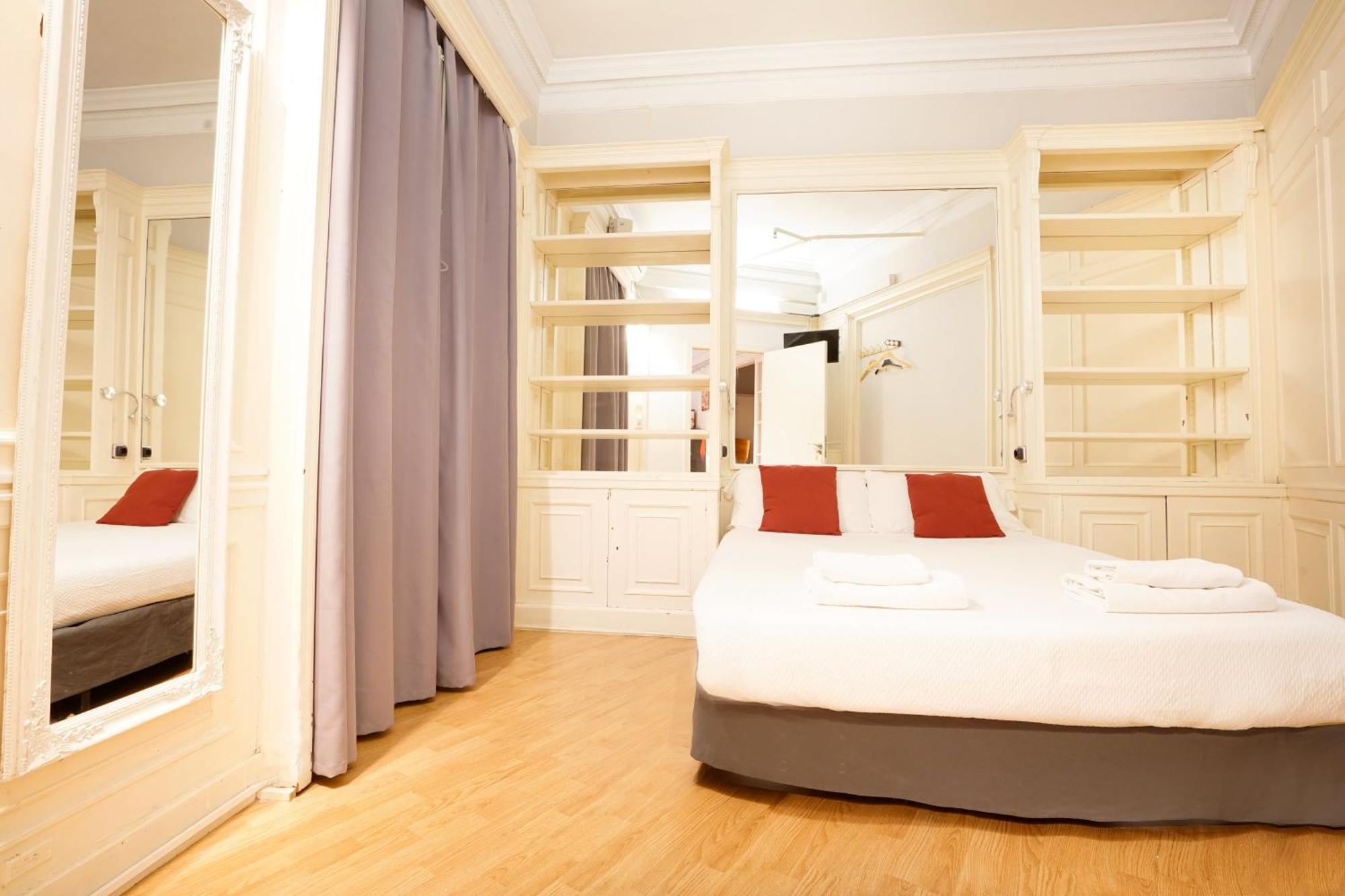 Wow Hostel