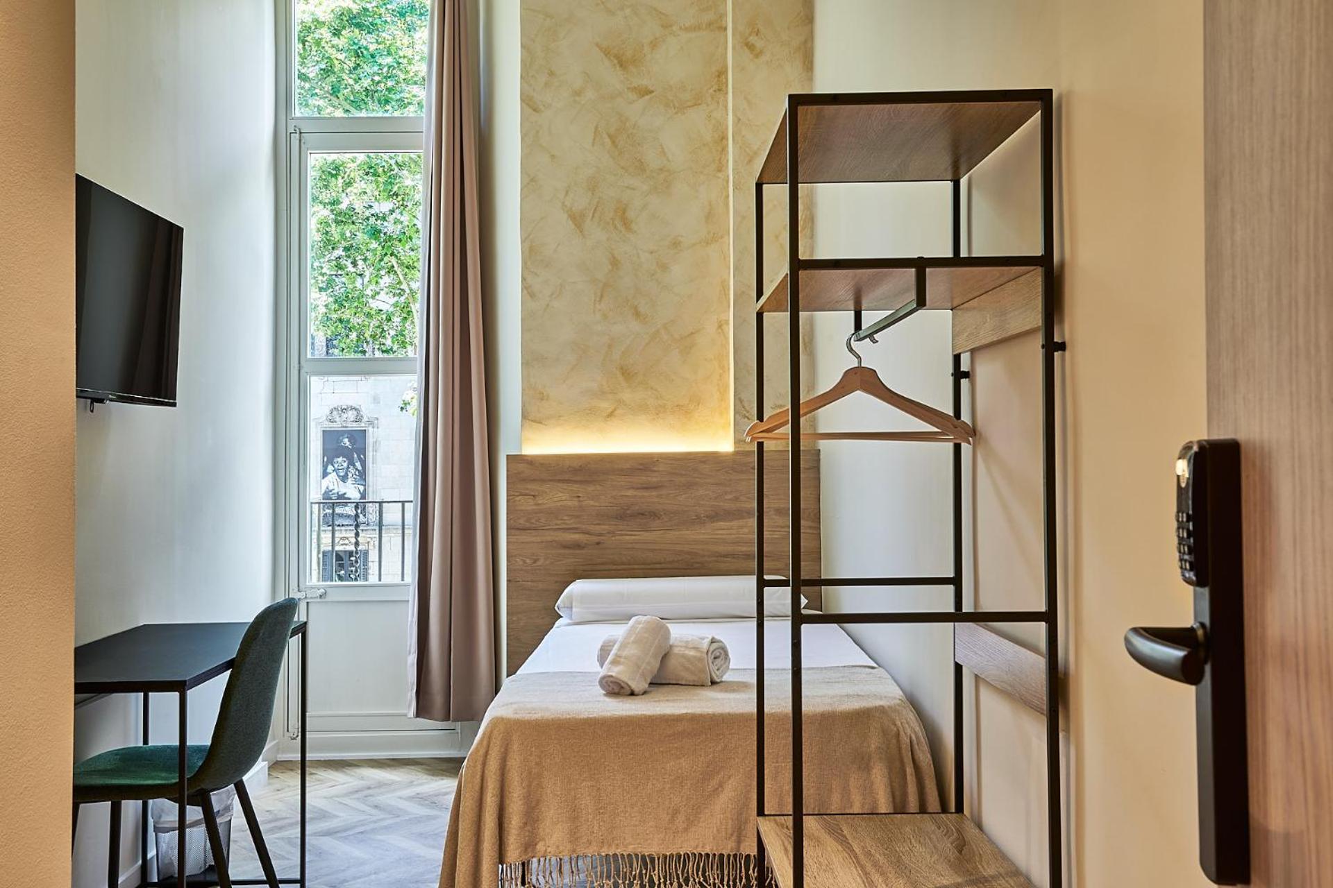 Parisien 2*