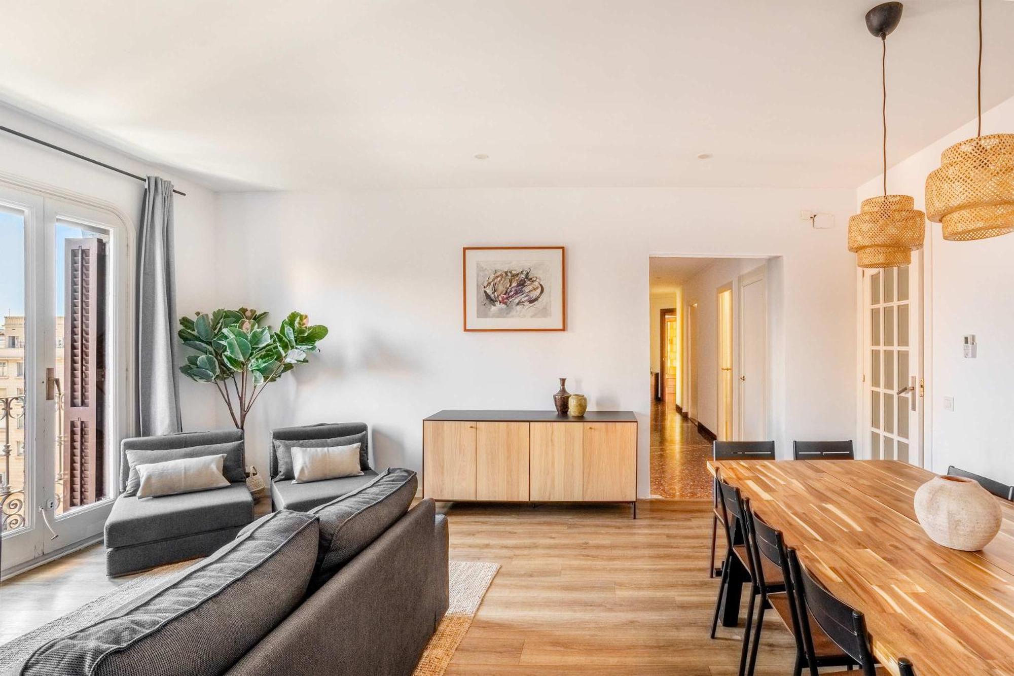 Big For 15 In The Heart Of Eixample * Barcelona