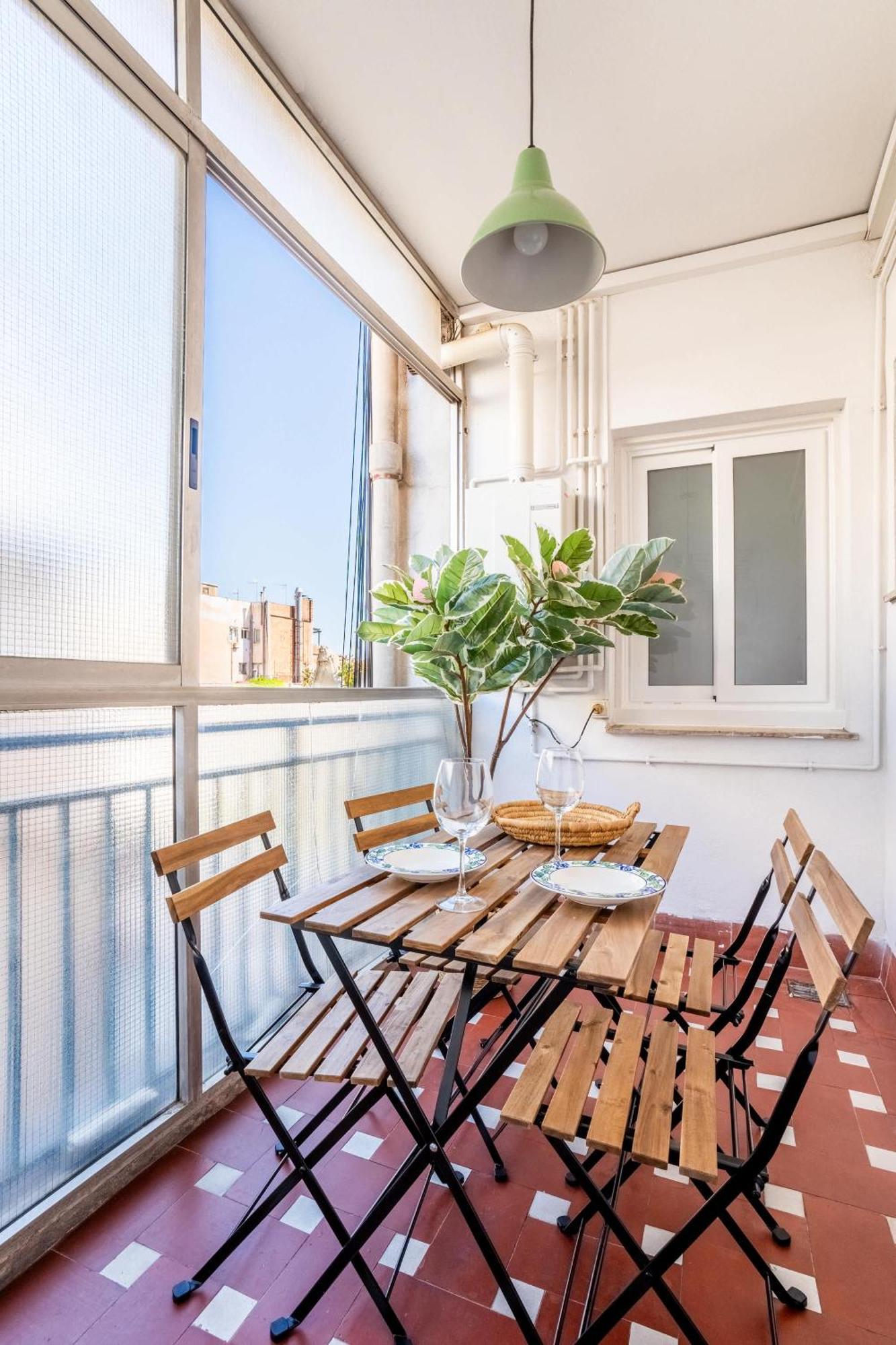 Apartment Big For 15 In The Heart Of Eixample Barcelona