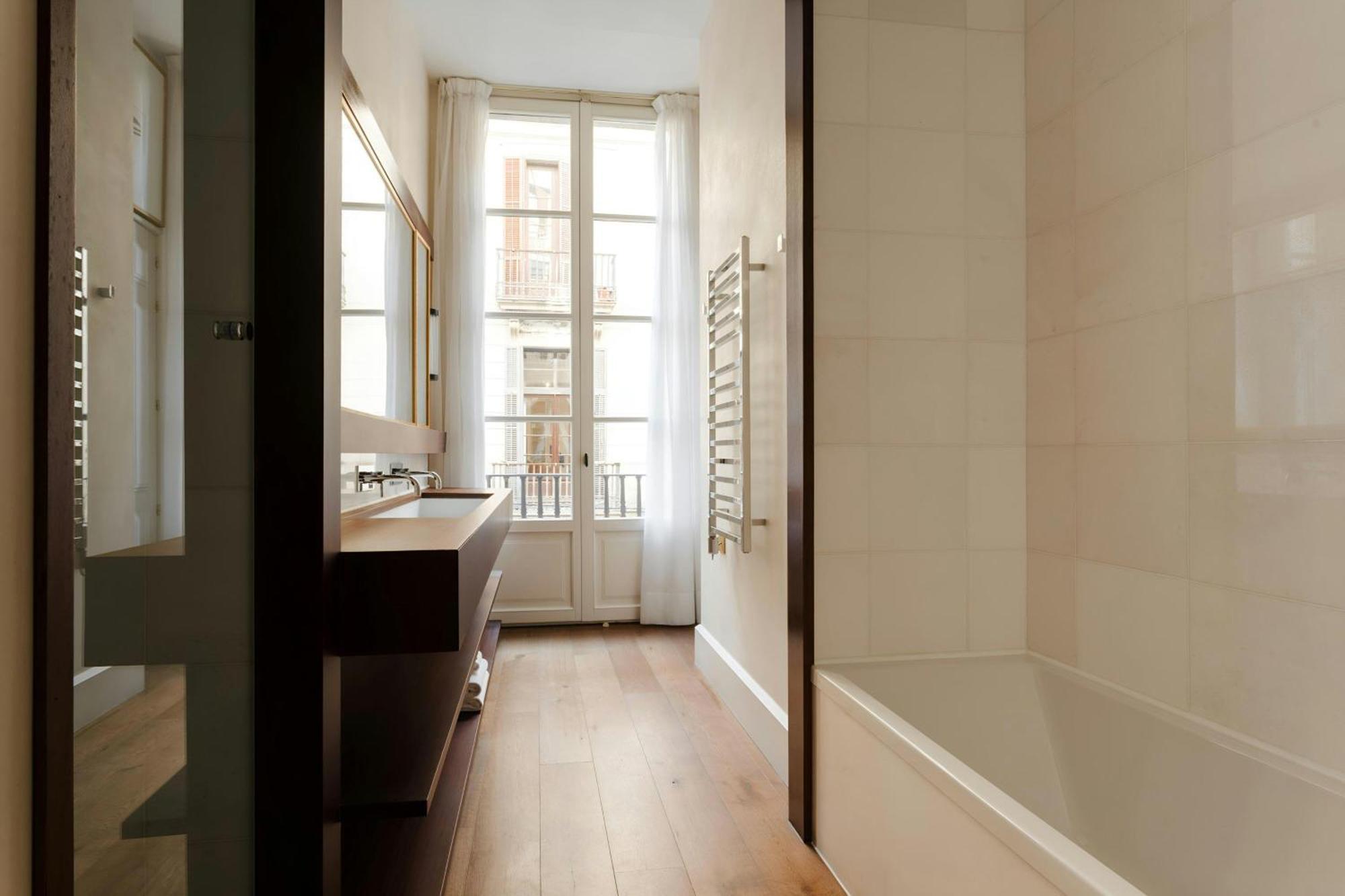 Hotel Do Placa Reial Hotel Gothic Quarter, Sonder By Marriott Bonvoy 5*