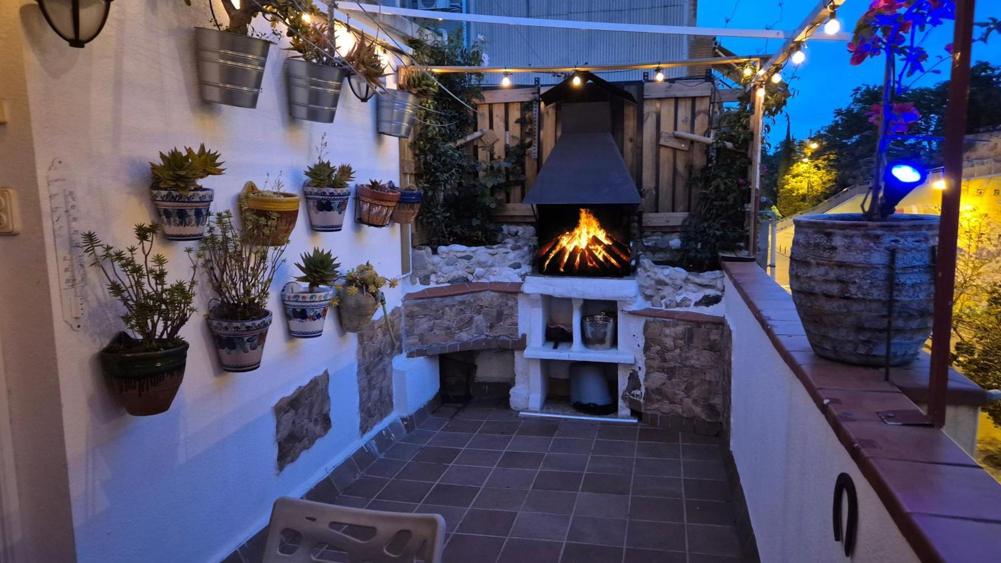 Aparthotel Atico, Terraza Y Barbacoa