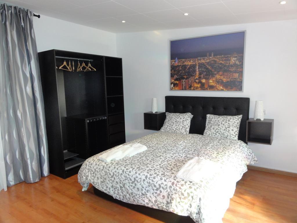 - Iberia Appartement *