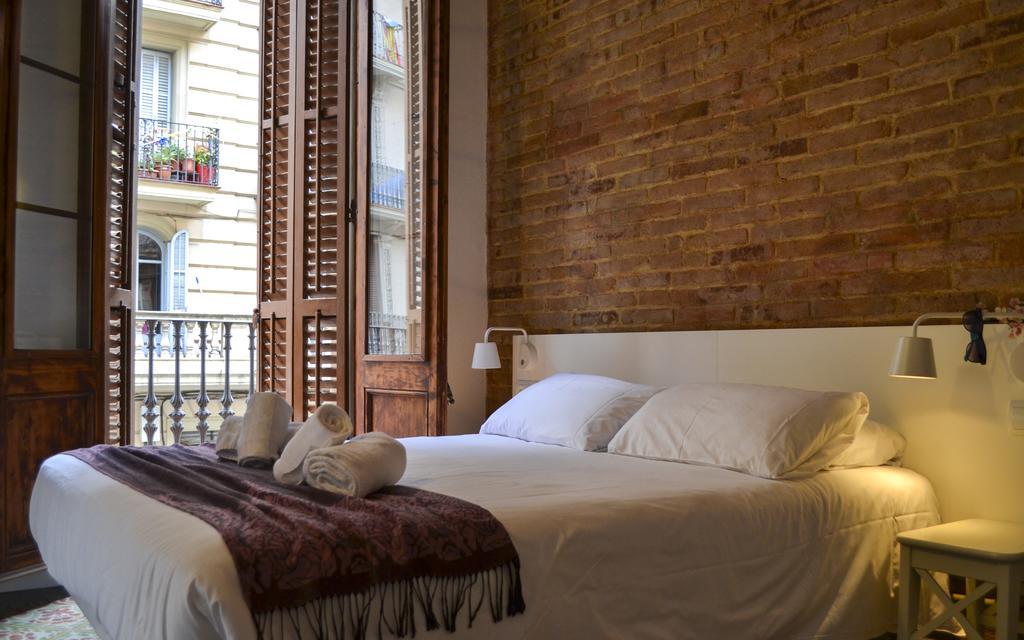Happy People Plaza Espana Appartement *