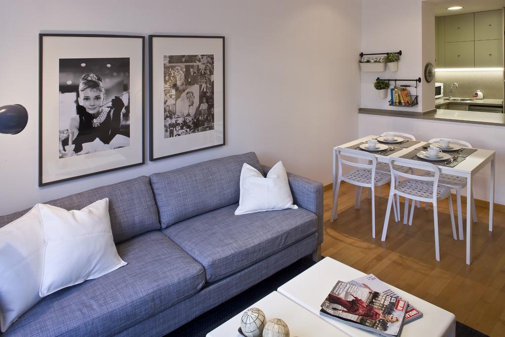 Flateli Urquinaona Apartment