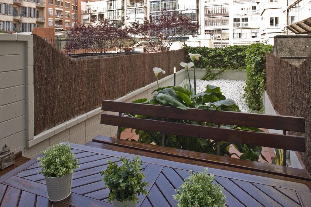 Flateli Urquinaona Apartment