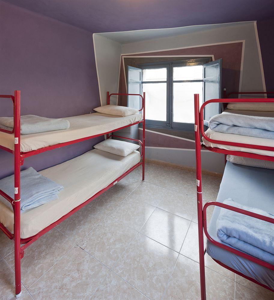Hostel Pillow One *
