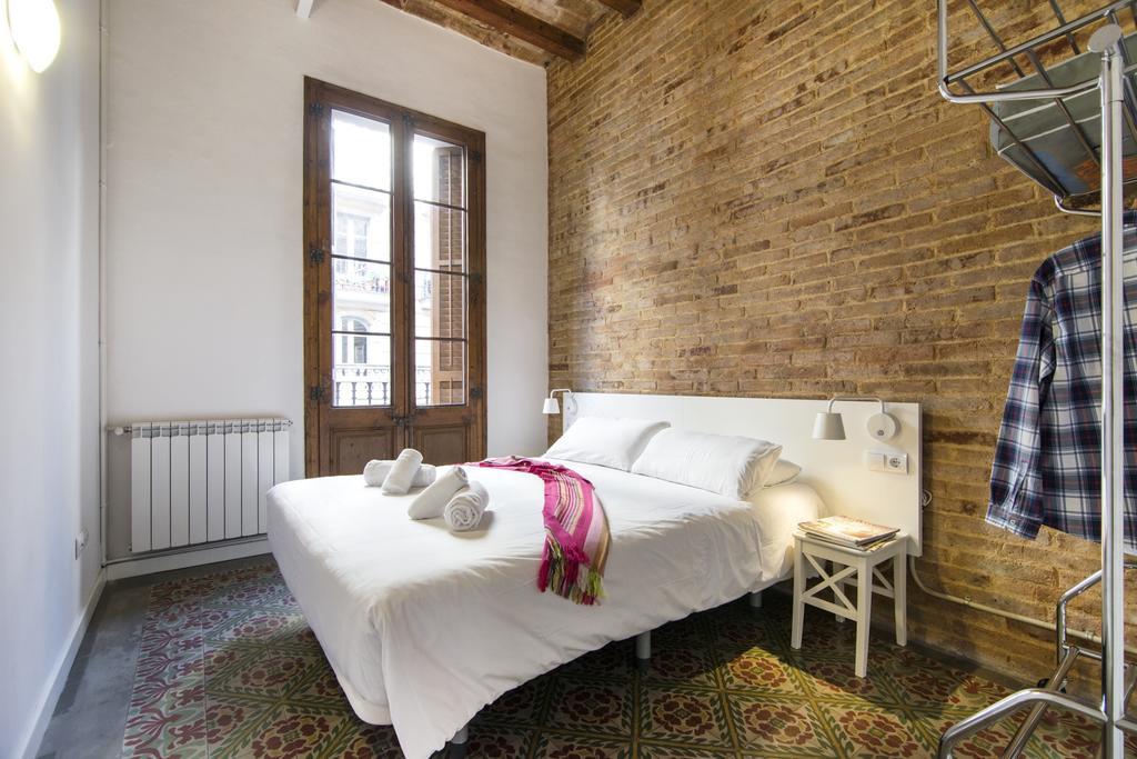 Happy People Plaza Espana Appartement *