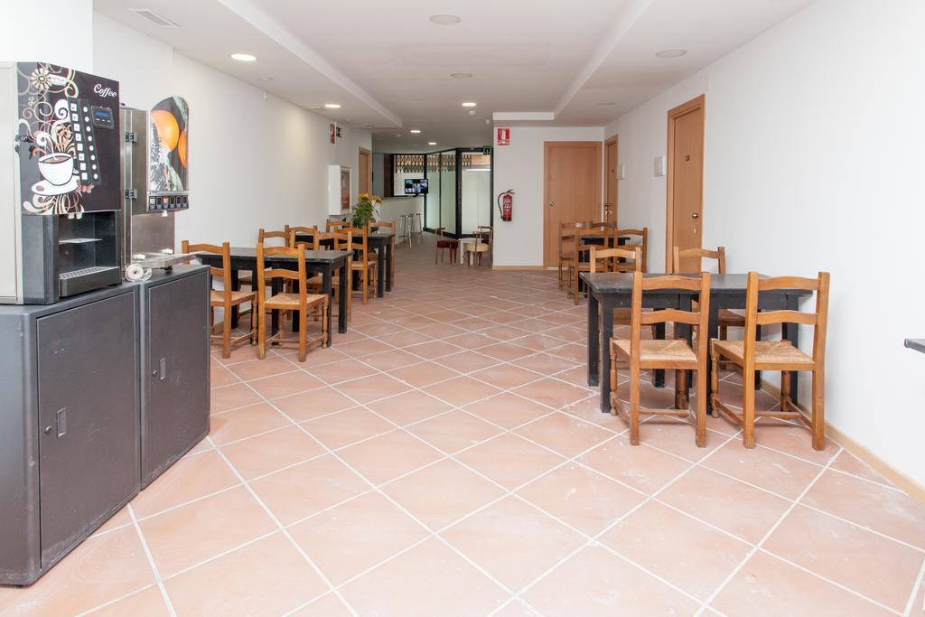 Galaxystar Hostel *