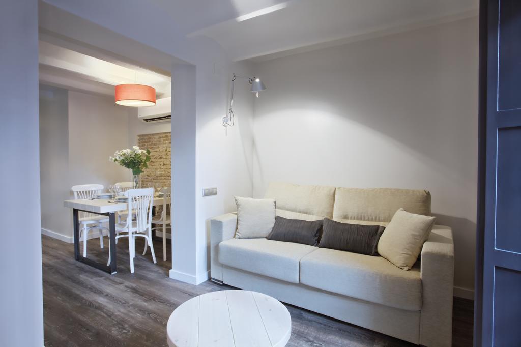 Apartment Short Group Sagrada Familia Serviced