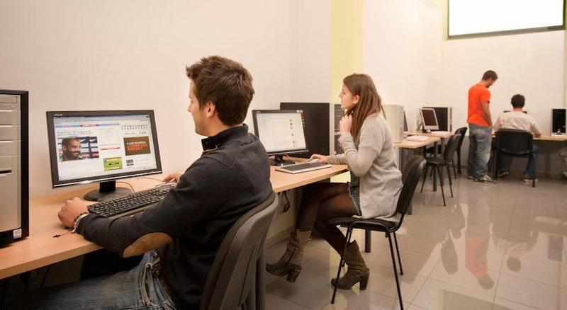 Residencia Estudiantes Onix *