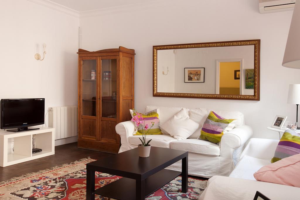 Apartment Letsgo Camp Nou Apartment Barcelona