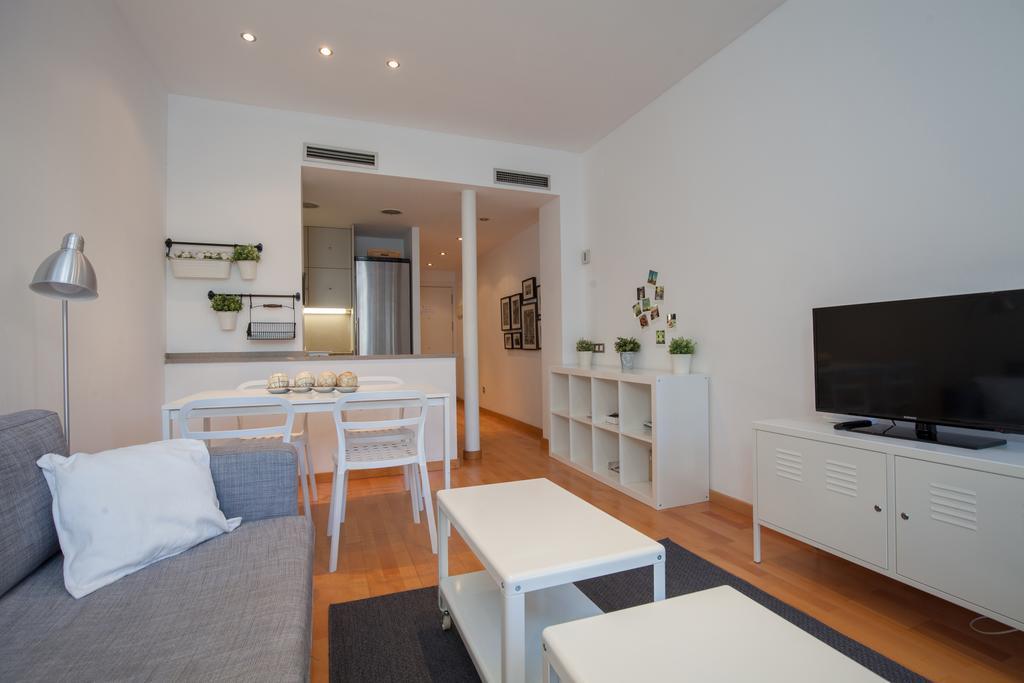 Flateli Urquinaona Barcelona