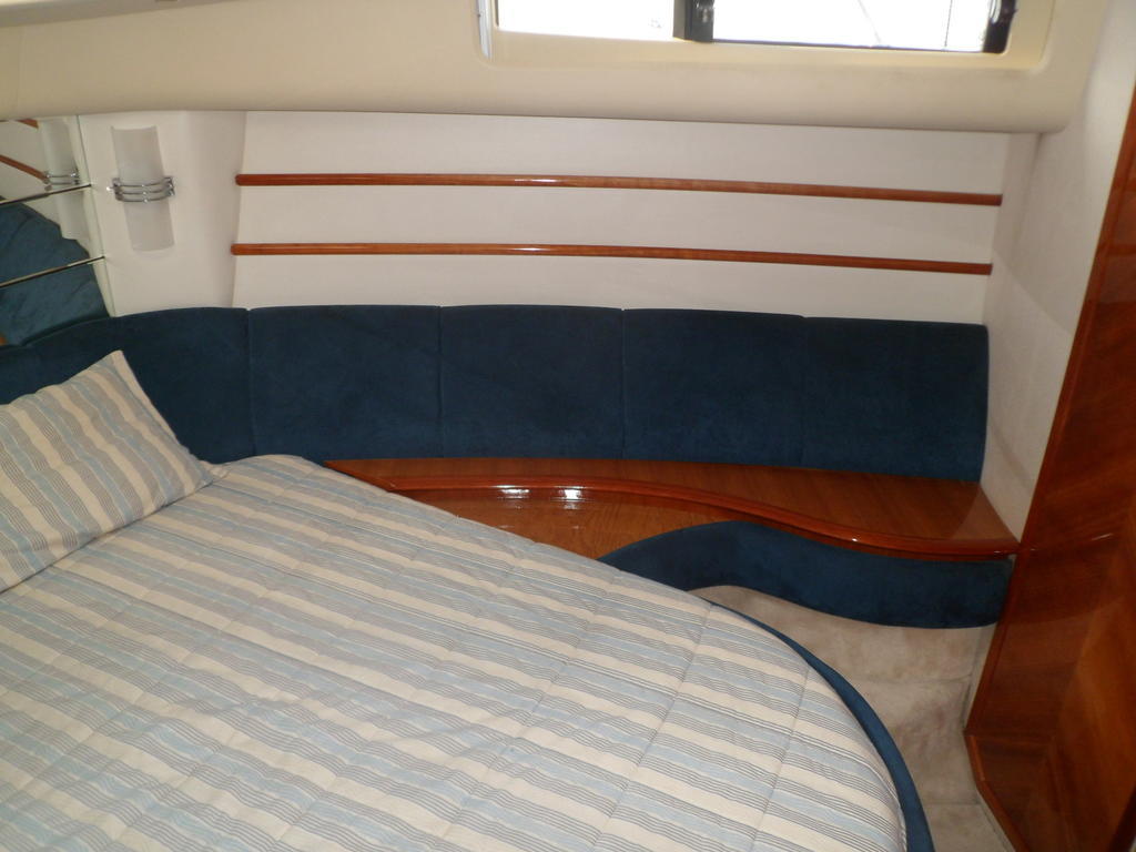 Hotel en barco La Gavina Boat Barcelona