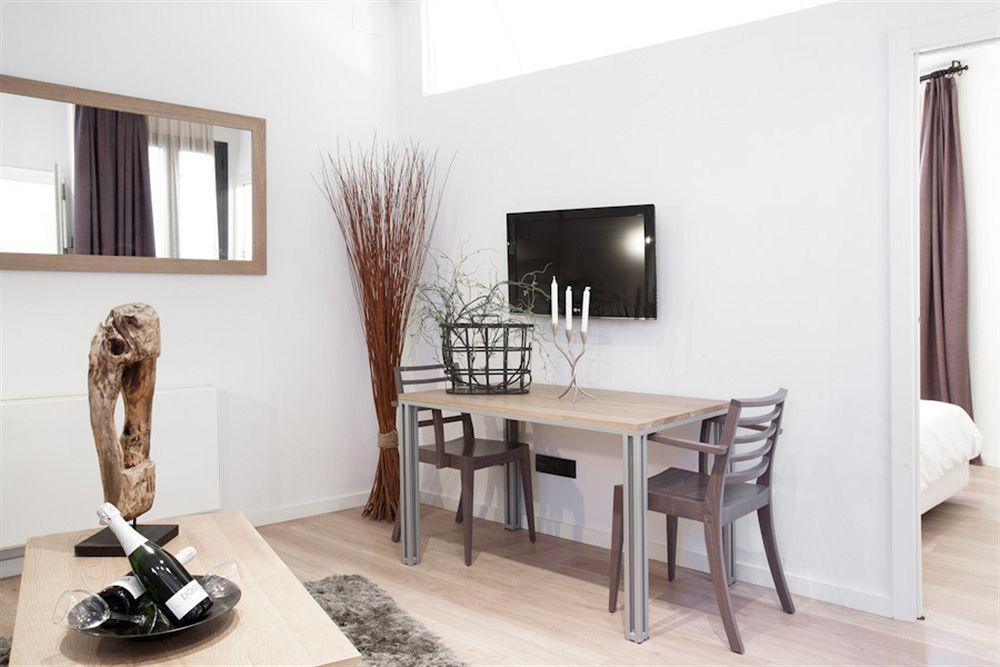Apartment Inspired By Enjoyapartments Barcelona