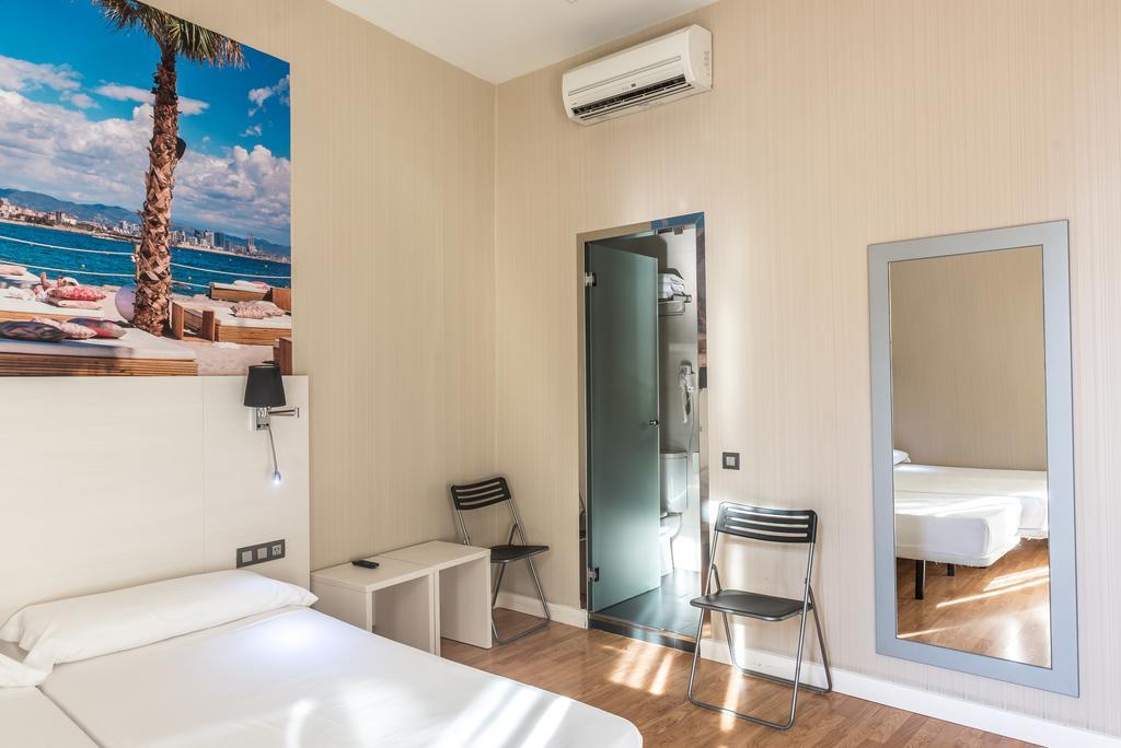 Guest house Bcn Ramblas 2*