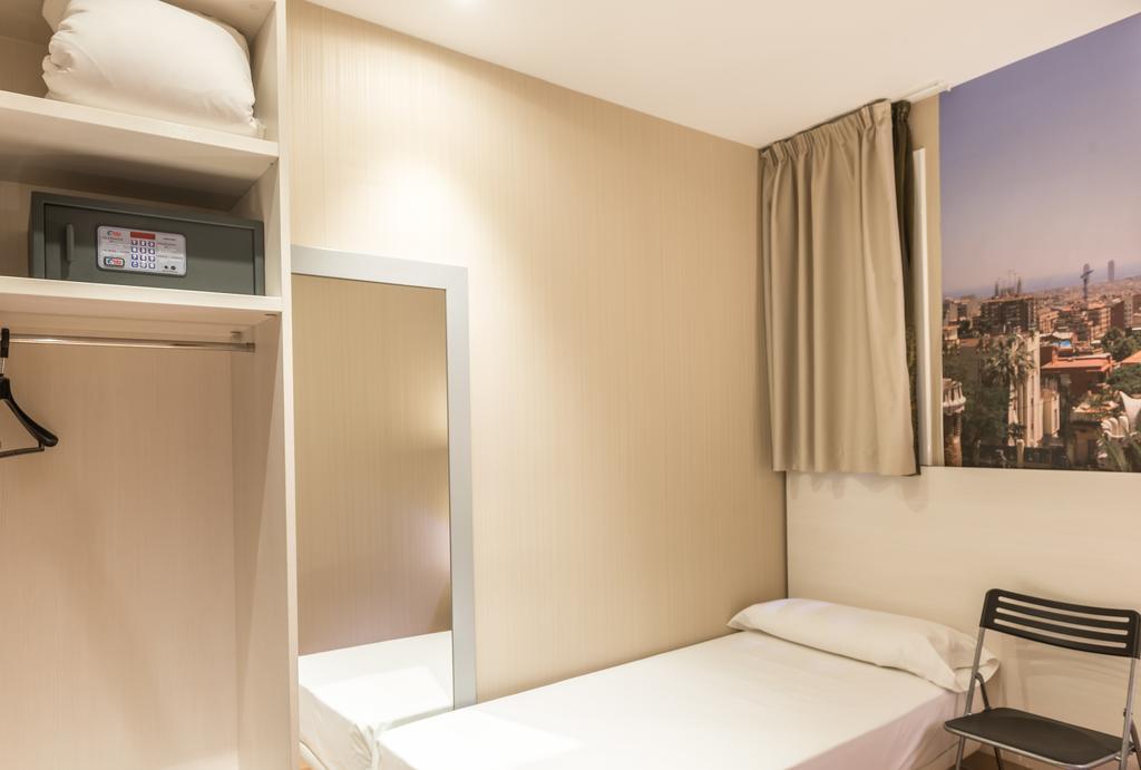 Guest house Bcn Ramblas 2*