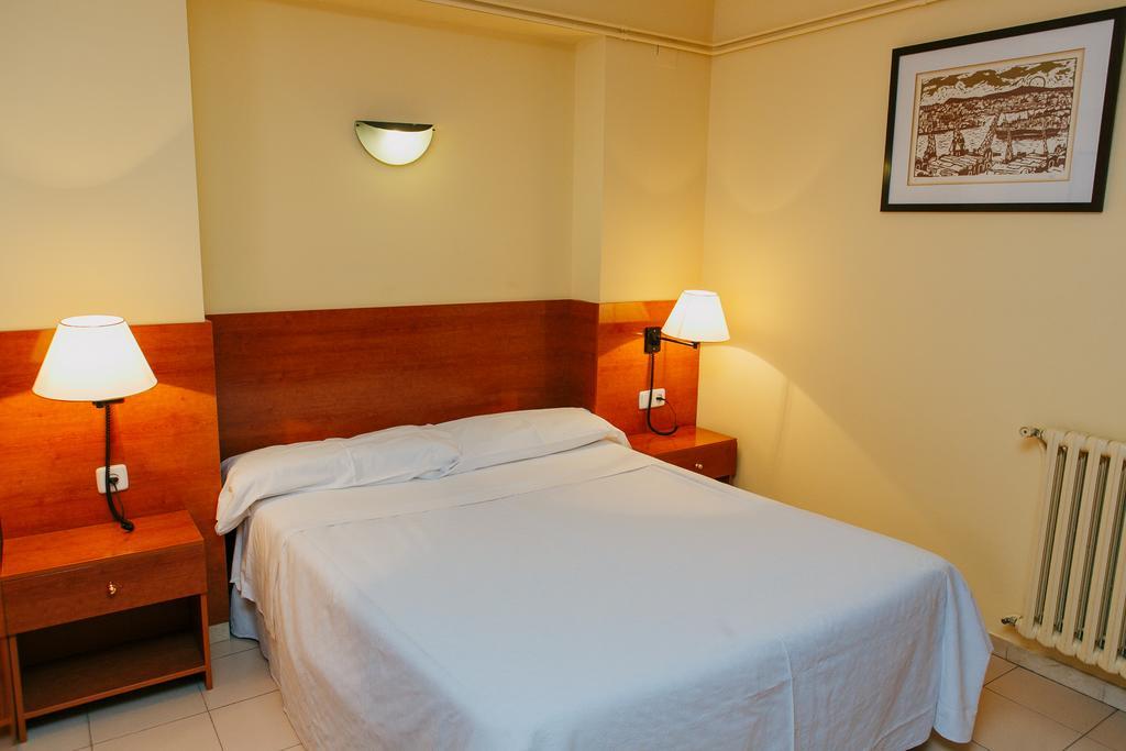 Aparthotel Bertran 3*