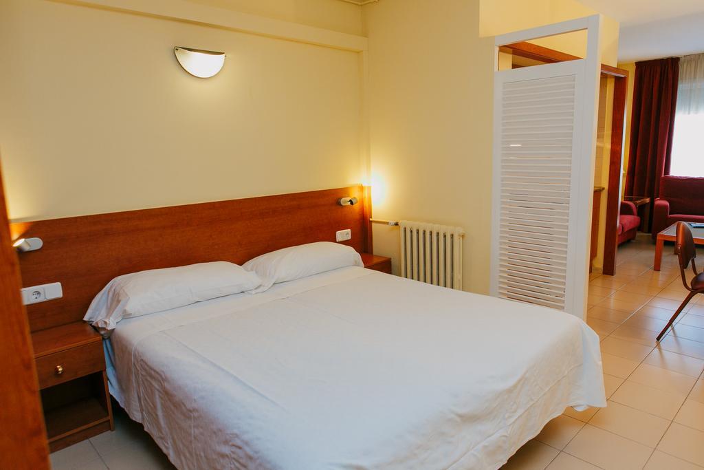 Aparthotel Bertran 3*