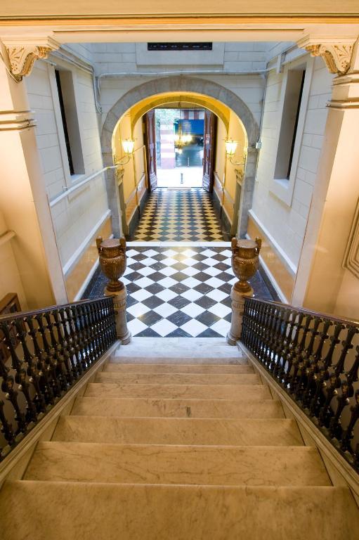 Palace Auberge de jeunesse *