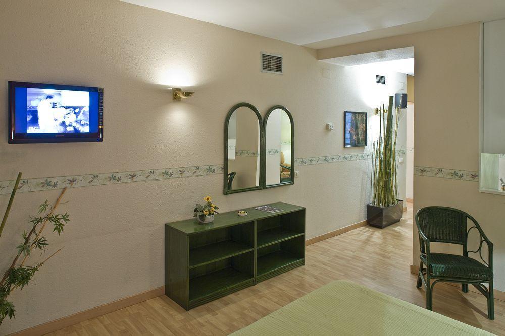 Ao 430 Hotel Barcelone