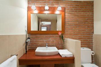 Serennia Cest Arc De Triomf Apartment