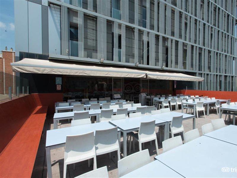 Auberge de jeunesse Urbany *