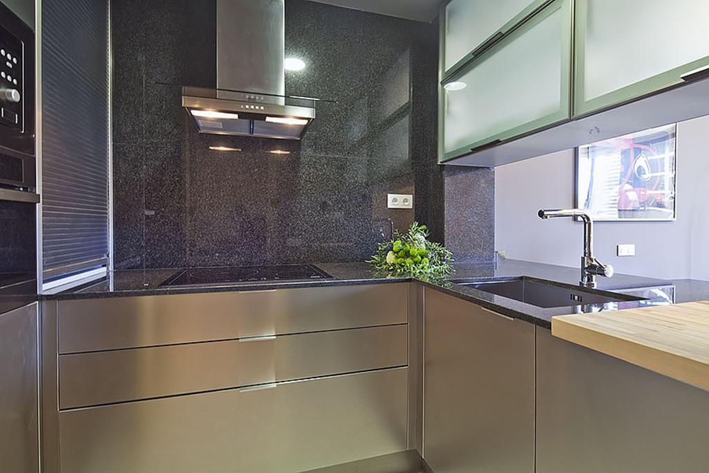 - Pool Terrace In Center Apartment Barcelona