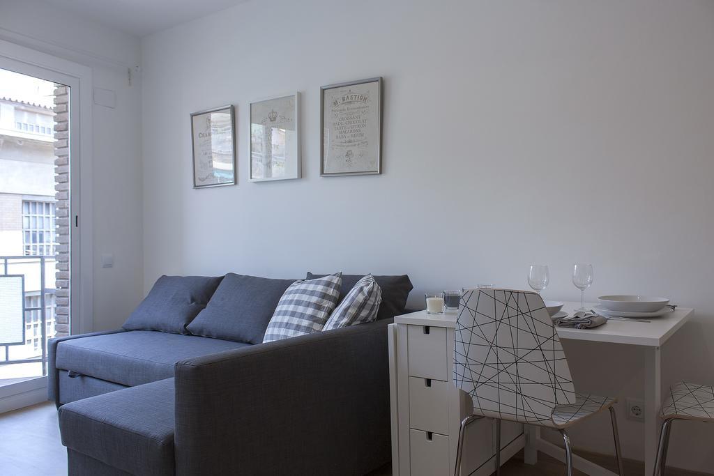 Flateli Roger 6 Apartment Barcelona