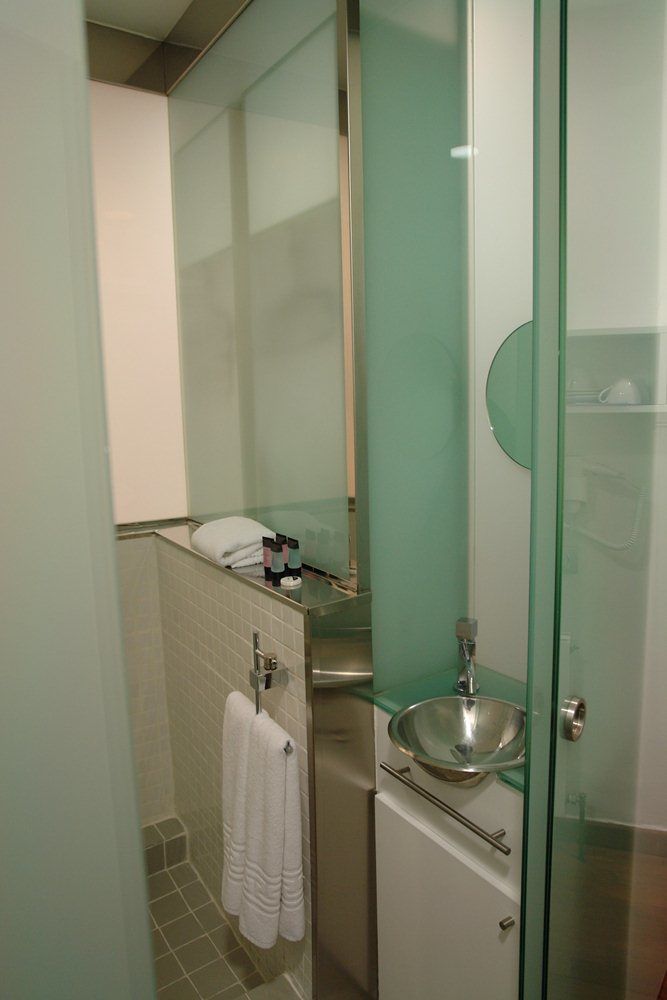 Triple With Private Bathroom In Gothic 2*