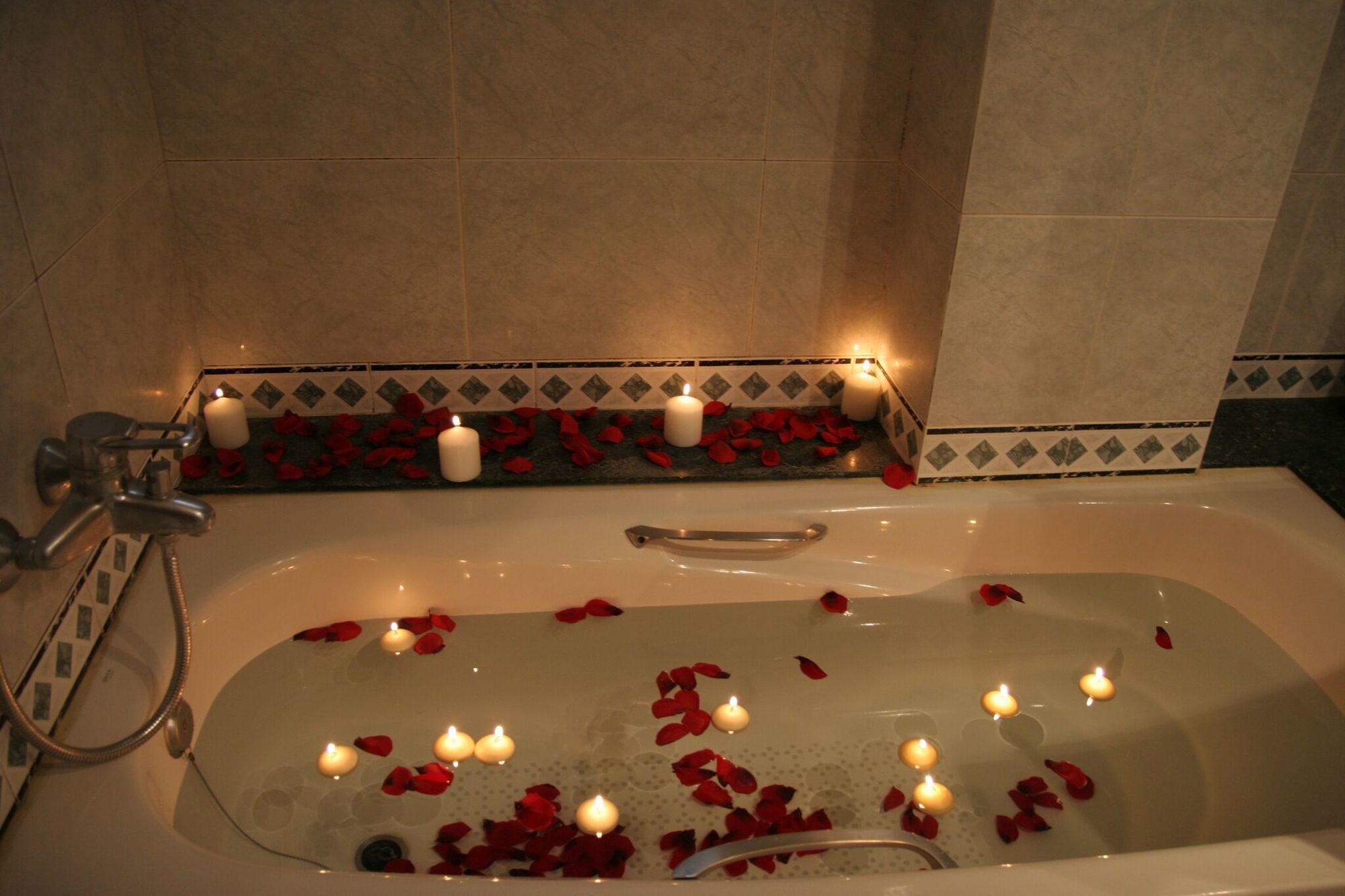 Napols - Abapart Apartahotel 2*