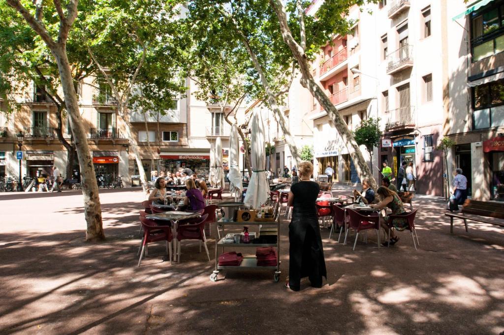 Short Group Gracia Serviced * Barcelone