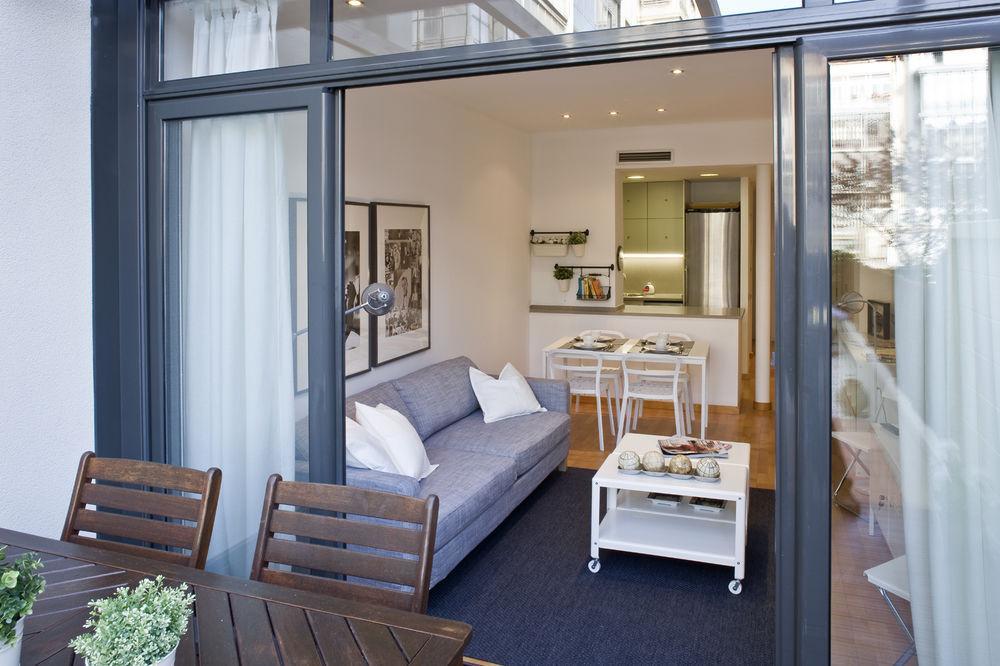 Flateli Urquinaona Barcelona