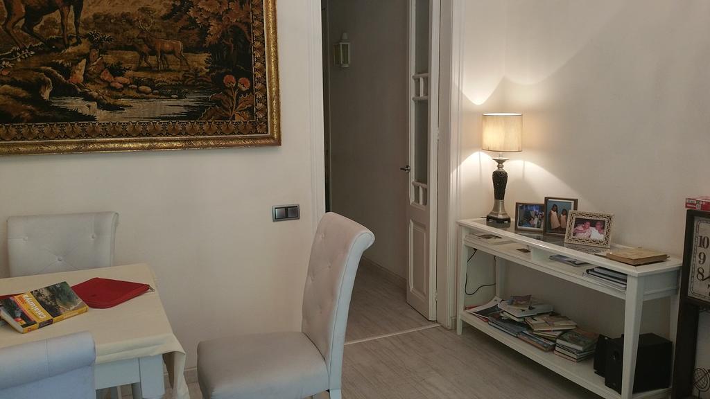 Muntaner Paris Apartment