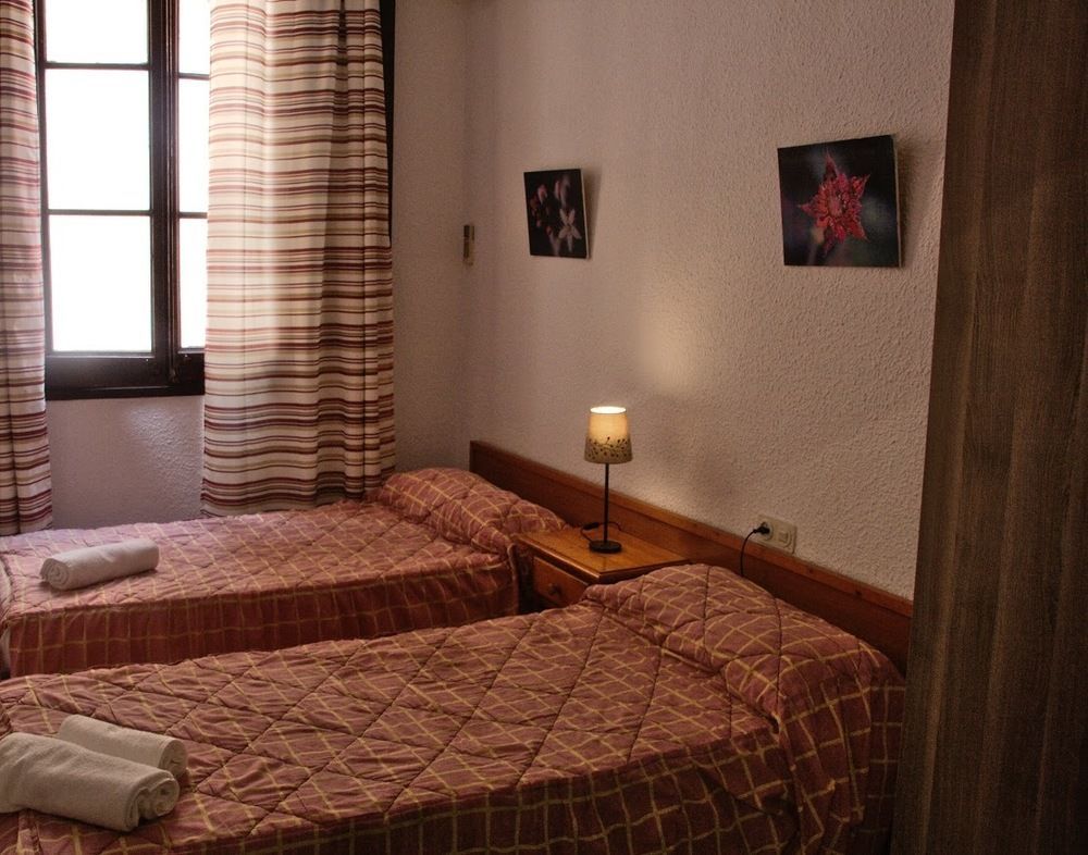 Gasthof Dragonflybcn *