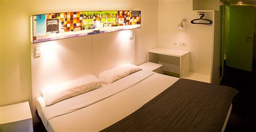 Raval Botella Private Hostel