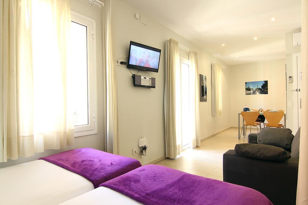 Classbedroom Apartment Barcelona